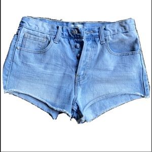🧡2/$15🧡Forever 21 Mid-Rise light Denim shorts size 26